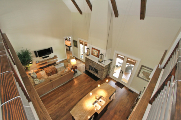 307 3rd Ave - Vaulted Ceilings