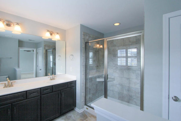 426Sanders-MasterBathroom