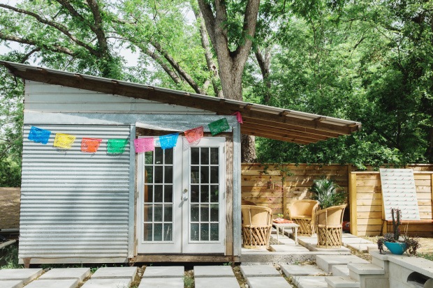 I have pool house envy!